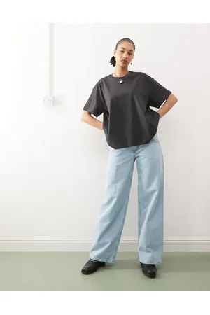 Weekday Camiseta negro apagado de corte cuadrado extragrande de