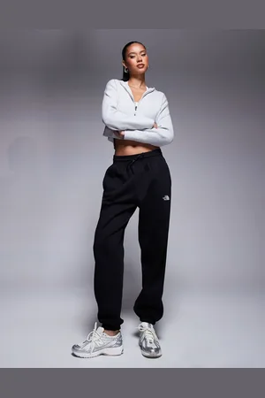 The North Face Joggers negros holgados básicos con bajos ajustados y logo de