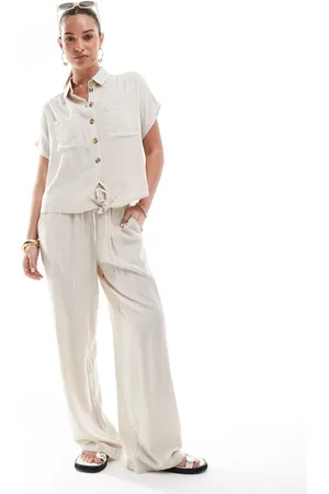 Pieces® Pantalones color crema de pernera ancha de mezcla de lino de (parte de un conjunto)-Blanco