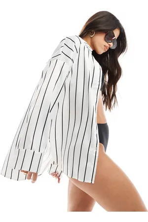 Kaiia Camisa playera blanca a rayas negras extragrande de satén de