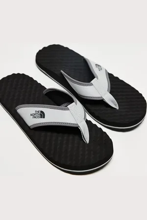 The North Face Chanclas grises y negras Base Camp II de