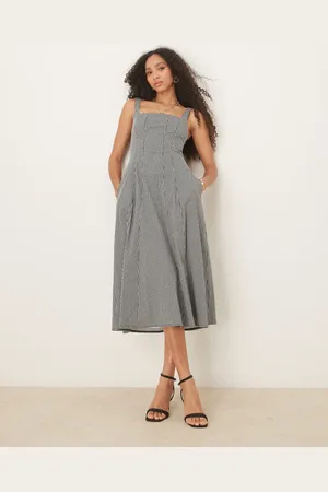 Abercrombie & Fitch Vestido midi a cuadros negros vaporoso de