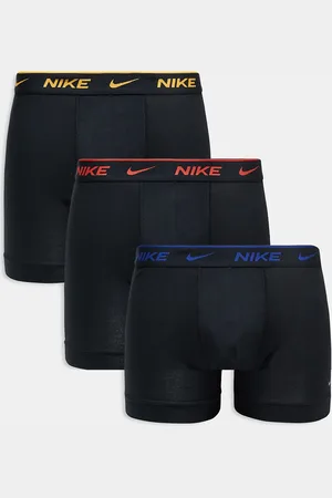 Nike Pack de 3 calzoncillos bóxer negros elásticos con logos en contraste en las cinturillas de algodón Everyday Cotton Stretch de