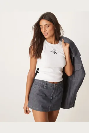 Calvin Klein Camiseta blanca sin mangas con logo de monograma de canalé de -Blanco