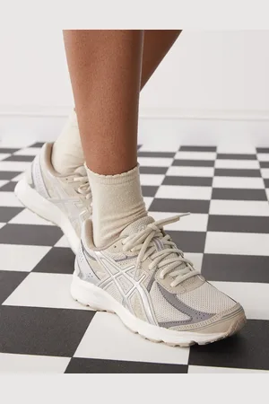 Asics Zapatillas de deporte color avena y plateado puro Jog 100 S de -Neutro