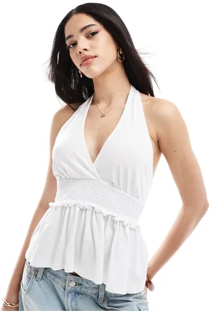 ASOS Top fruncido con cuello halter y bajo con sobrefalda de