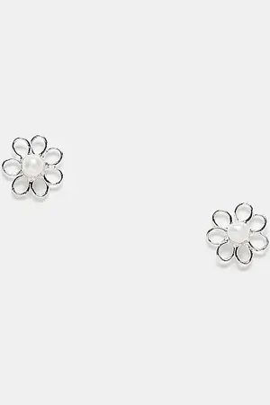 Kingsley Ryan Pendientes de botón de plata de ley en forma de flor con detalle de perla de -Plateado