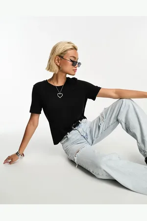 Object Camiseta negra con acabado premium de