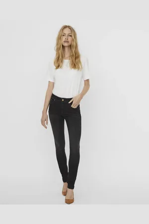 VERO MODA Vaqueros negros de corte slim de