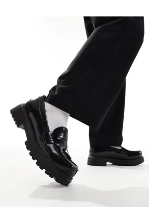 London Rebel Mocasines clásicos negros con suela gruesa dentada de Wide Fit