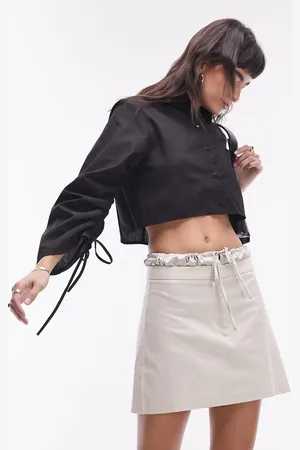 Topshop Camisa corta negra con mangas fruncidas de popelina de