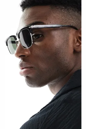 ASOS Gafas de sol negras y plateadas de estilo retro con lentes verdes ahumadas de