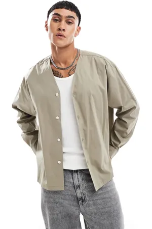 ASOS Camisa de corte cuadrado extragrande con cuello de estilo béisbol de -Beis neutro