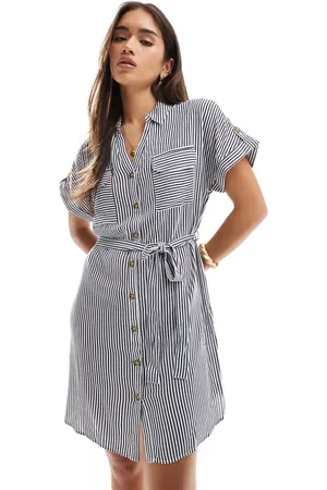 VERO MODA Vestido camisero corto azul marino a rayas con bolsillos de