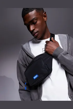 Hugo Blue Riñonera negra con logo de