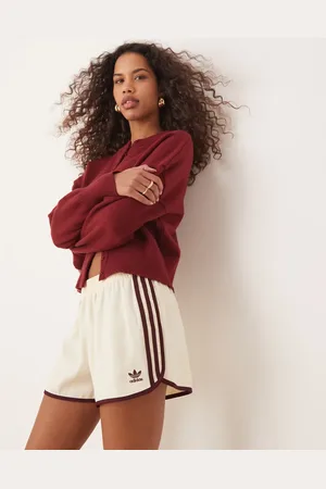 adidas Pantalones cortos color y burdeos de estilo deportivo con tres rayas de -Blanco
