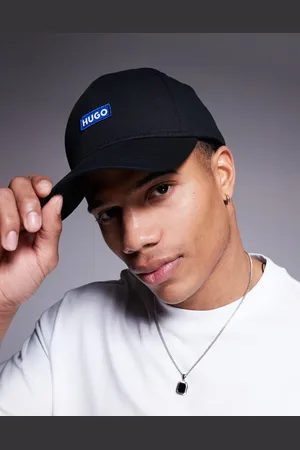 Hugo Blue Gorra negra con logo en la parte central de