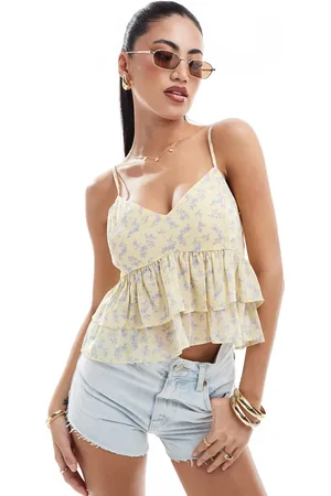 Hollister Top amarillo estilo babydoll con estampado floral de (parte de un conjunto)