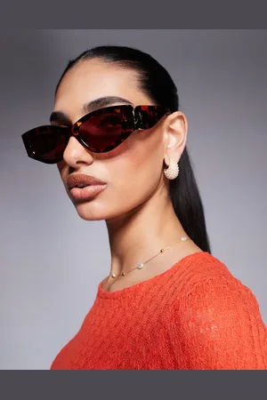 River Island Gafas de sol marrones efecto de estilo ojos de gato estrechas de -Marrón
