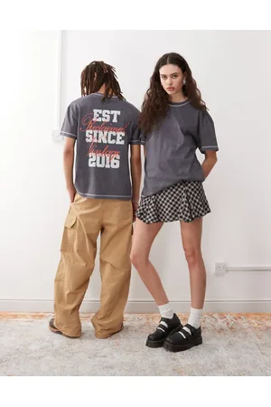 Reclaimed Camiseta unisex extragrande con estampado gráfico trasero de