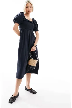 New Look Vestido de estilo mesonera con mangas abullonadas de
