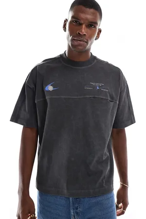 ASOS Camiseta negro lavado de corte cuadrado extragrande con bolsillo y estampado gráfico deportivo de tejido grueso de 220 g/m² de