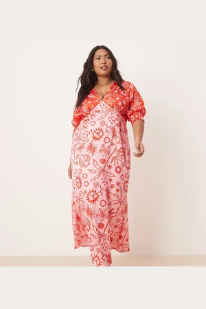 Never Fully Dressed Vestido semilargo rojo y rosa con diseño en contraste y estampado de palmeras de
