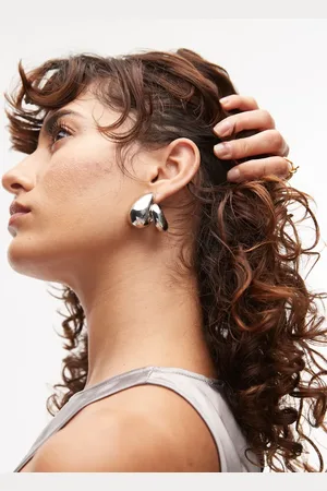 Topshop Pendientes plateados con diseño en forma de lágrima Elodie de