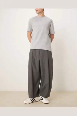 ASOS Pantalones carbón de corte tapered exagerado con pinzas de
