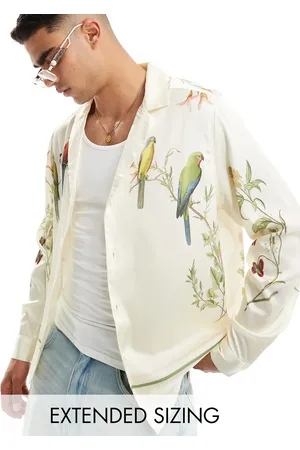 ASOS Camisa con estampado de pájaros y cuello de solapas pronunciado de -Beis
