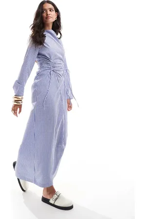 ASOS Vestido largo azul a rayas con diseño fruncido y cordón ajustable en la parte delantera de -Multicolor