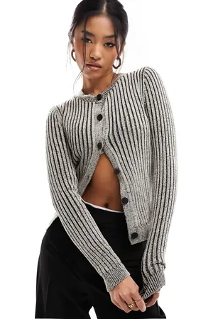 Miss Selfridge Rebeca marrón y crema con diseño de dos tonos de punto de ASOS DESIGN