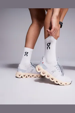 On Running Zapatillas de deporte grises para correr Cloudswift 4 de ON-Marrón