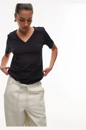 ARKET Camiseta con cuello de pico de punto liso elástico de
