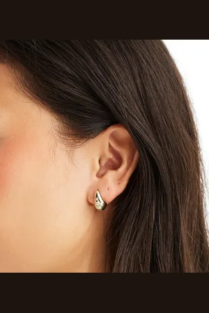 Accessorize Pendientes en forma de lágrima con detalle de estrella chapados en oro de la colección Z de