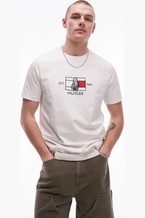Tommy Hilfiger Camiseta blanco hueso con logo de bandera en el centro de