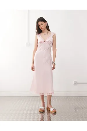 Reclaimed Vestido de tarde midi rosa pastel con insertos de encaje de