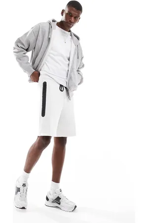 Nike Pantalones cortos blancos Tech Fleece de Club