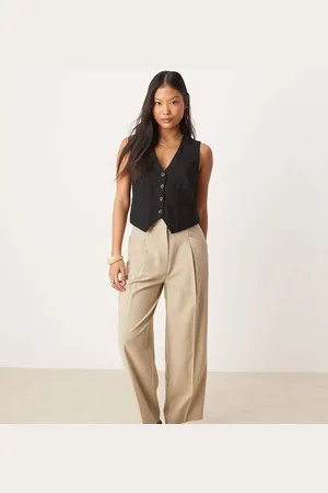 ASOS Pantalones de sastre color de corte tapered de Petite-Beis neutro