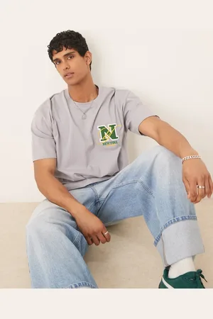 ASOS Camiseta gris de corte cuadrado extragrande con bordado en el pecho de