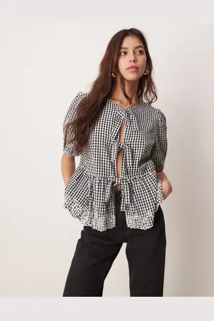 New Look Top a cuadros vichy con lazada delantera de