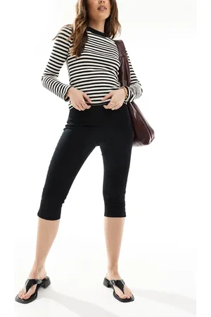 New Look Vaqueros capri negros de