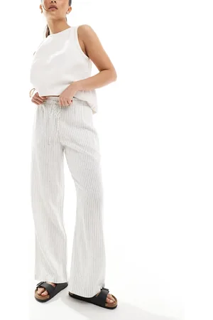 New Look Pantalones color crema a rayas de pernera ancha de mezcla de lino de -Blanco