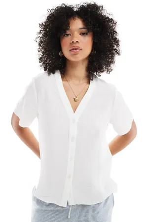 New Look Top elegante abotonado de