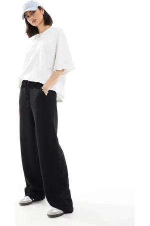 Monki Camiseta blanca de corte cuadrado y tejido grueso de
