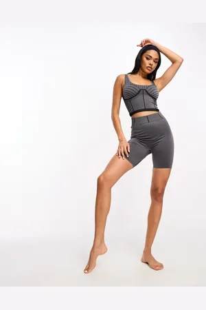HIIT Pantalones cortos de talle alto de canalé de -Negro