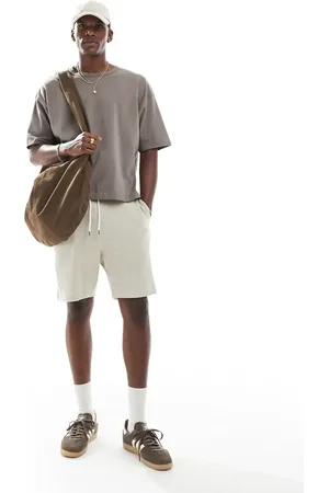 ASOS Pantalones cortos beis extragrandes de canalé de -Neutro
