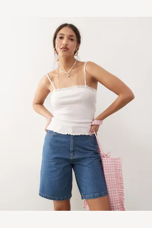 Miss Selfridge Top rosa pálido de tirantes de canalé con ribete de encaje de