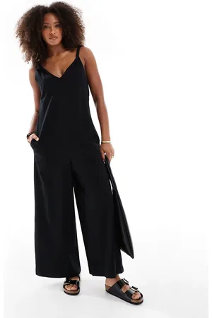 ASOS Mono largo con detalle retorcido en el hombro de