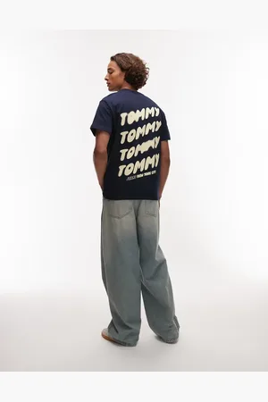 Tommy Hilfiger Camiseta azul marino y amarillo con estampado trasero efecto burbuja de